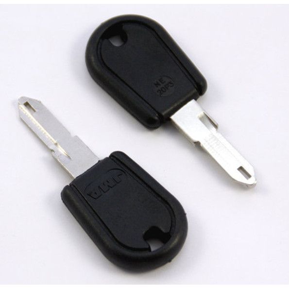 LLAVE C.PLASTICO NE20P3